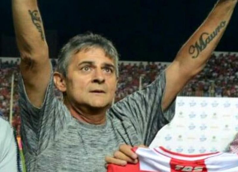 Dolor por el fallecimiento de ex goleador Dante Fernández