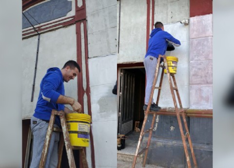 VIDEO | Tras 15 años de espera, San Eduardo ve avanzar su farmacia en tiempo récord