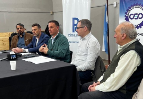 El Gobierno provincial realizará obras para mejorar el sistema de agua potable de Pérez