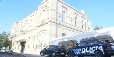 Nuevo crimen en la capital: un joven falleció tras recibir un disparo de arma de fuego en su espalda en Alto Verde