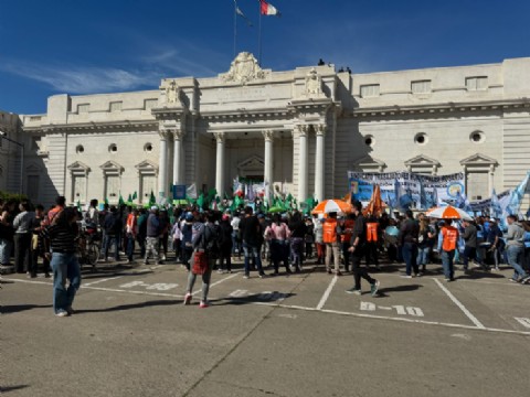VIDEO | Instancia de confusión en la Legislatura provincial tras una votación vergonzosa