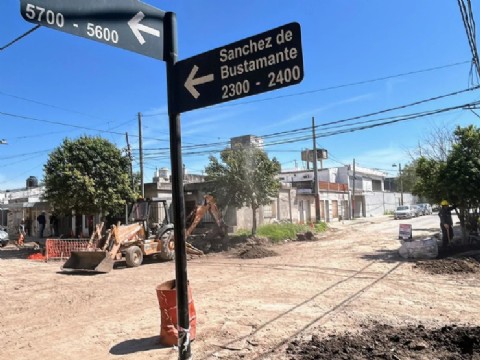 Se percibió una fuga de gas en zona sur de Rosario tras rotura de caño por retroexcavadora