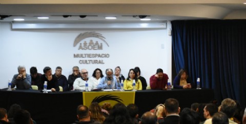 Caos en Santa Fe: estalló una granada de gas pimienta en plena asamblea sindical y 8 personas terminaron intoxicadas