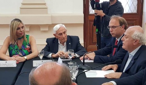 "Corresponde que la Justicia haga efectiva la sentencia que obliga a Nación a pagar la deuda con la Provincia"