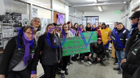 VIDEO | Municipales afiliados al gremio UTRAM concentraron en la Capital para respaldar a una directora