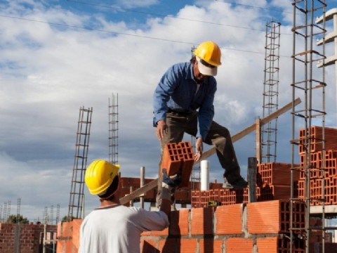 El empleo privado formal en Santa Fe sigue estancado y ya perdió 13 mil puestos desde 2023