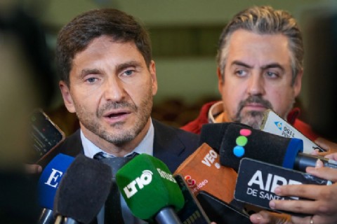 Con bombos y platillos: Pullaro oficializó narcotest sorpresivos y obligatorios para las fuerzas de seguridad