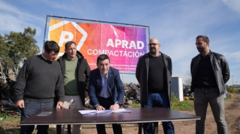 VIDEO | Provincia comenzó a compactar vehículos del Corralón Municipal