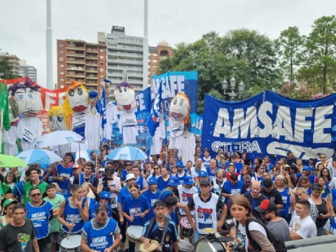 Se profundiza la medida de fuerza de los docentes, anuncian nuevos paros de 48 horas