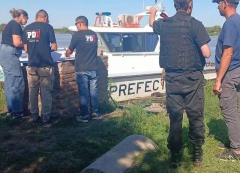 VIDEO | Doble homicidio en el río Coronda: hallaron a dos hombres baleados en una lancha a la deriva