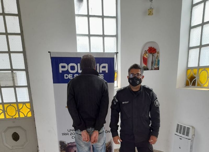 Ciudad de Santa Fe: un hombre quedo detenido por sustraer botellas de fernet en un comercio