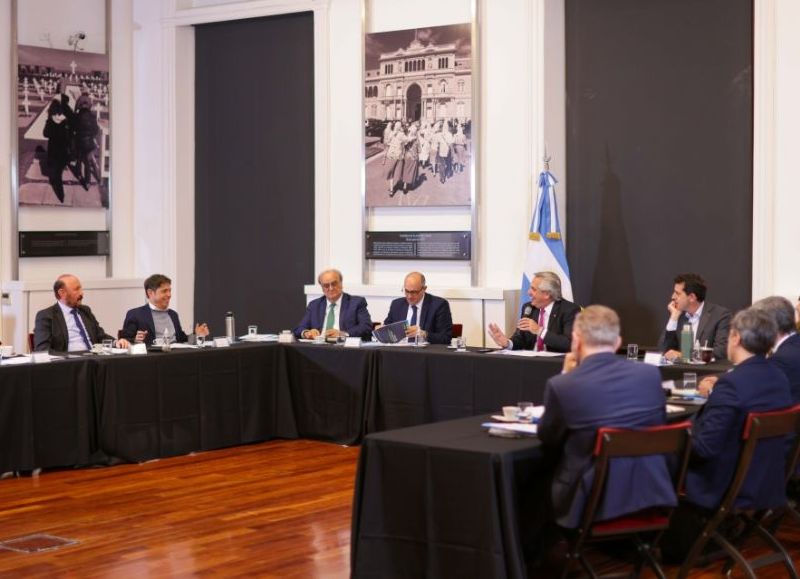 Perotti participó del tercer encuentro del Consejo Federal Hidrovía