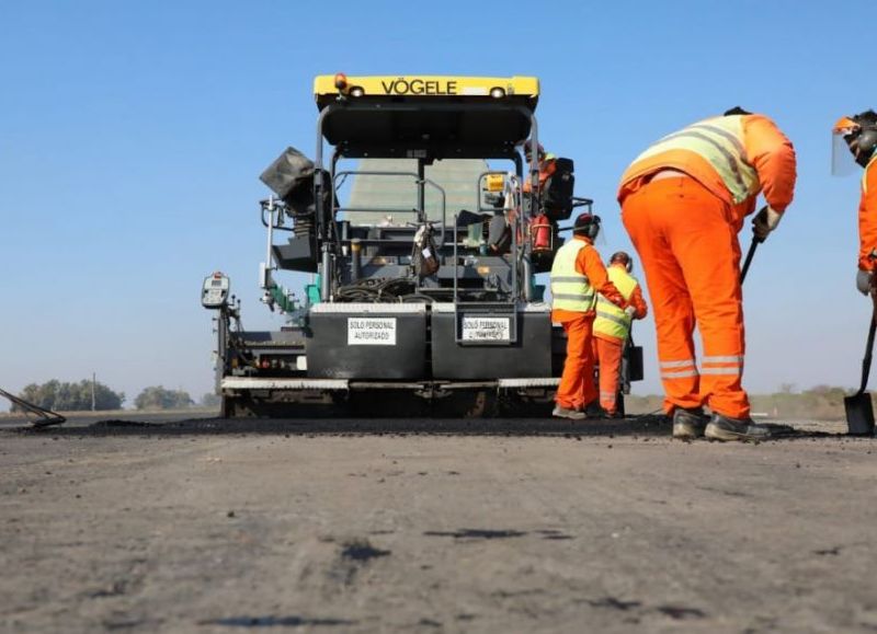 El Gobierno provincial avanza en la reparación de la Autopista Rosario - Santa Fe