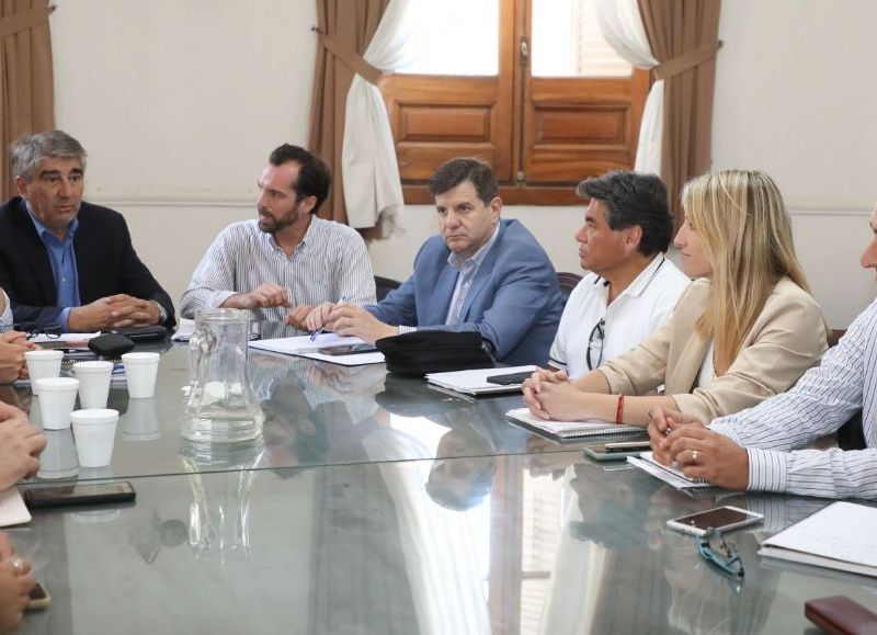 La provincia coordina acciones con Municipios y Comunas ante la crisis hídrica