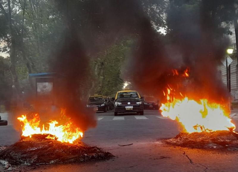 Federación de Peones de Taxis repudió el asesinato de un taxista de 31 años en Rosario