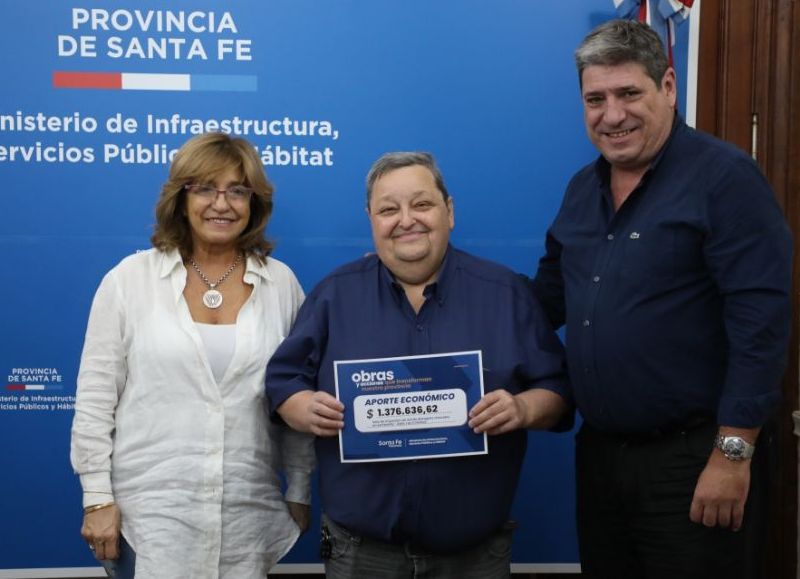 La provincia entregó más de 135 millones de pesos para obras de saneamiento