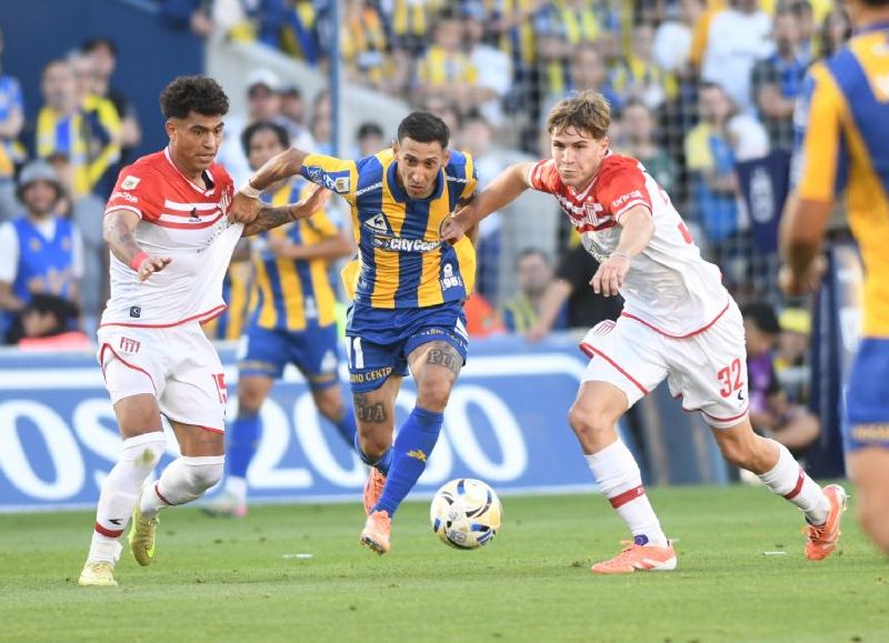 VIDEO | Rosario Central sufrió un batacazo inesperado y quedó afuera en su propio Gigante