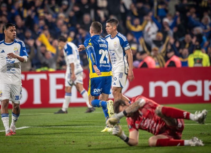 VIDEO | Rosario Central goleó en Arroyito y selló su pase a octavos