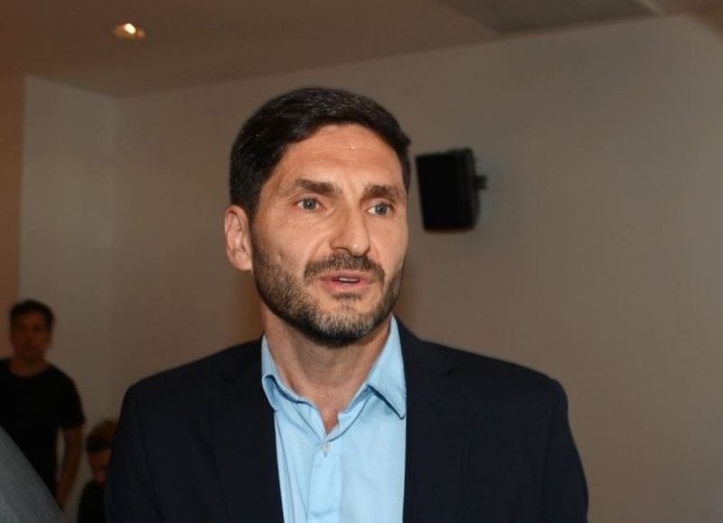 Pullaro ofrece un 8 por ciento y acusa a los gremios de extorsión: ¿diálogo o imposición?