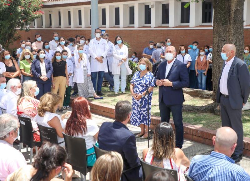 Perotti anunció la creación de un nuevo efector especializado en oncología para Santa Fe