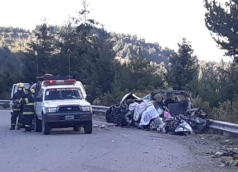 Tres personas oriundas de Santa Fe murieron en un brutal accidente en cercanías de Bariloche