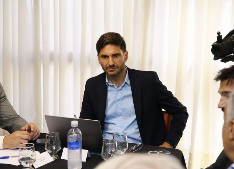 VIDEO | El gobernador Pullaro apuesta a la conquista de YouTube