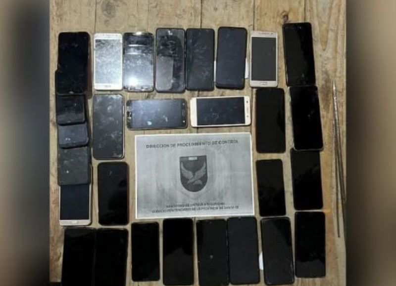Coronda: hallaron droga, armas blancas y más de 20 celulares en un Penal