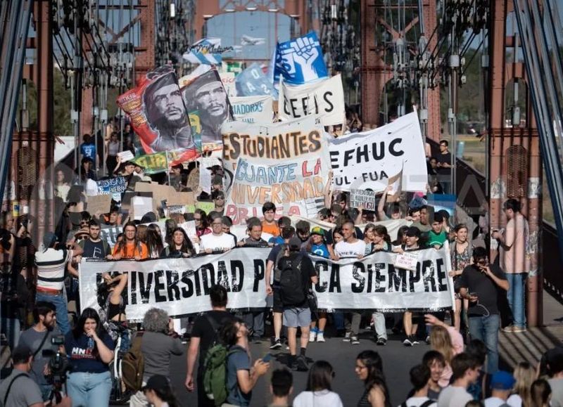 Docentes universitarios de la provincia se suman al paro nacional por 72 horas