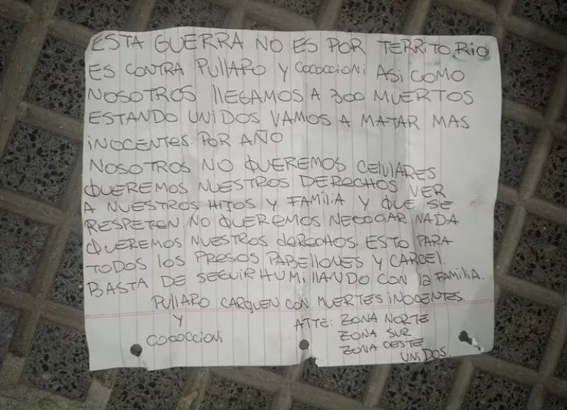 VIDEO | Asesinaron a un playero en Rosario y dejaron una nota de amenaza al gobernador: "Vamos a matar más inocentes"
