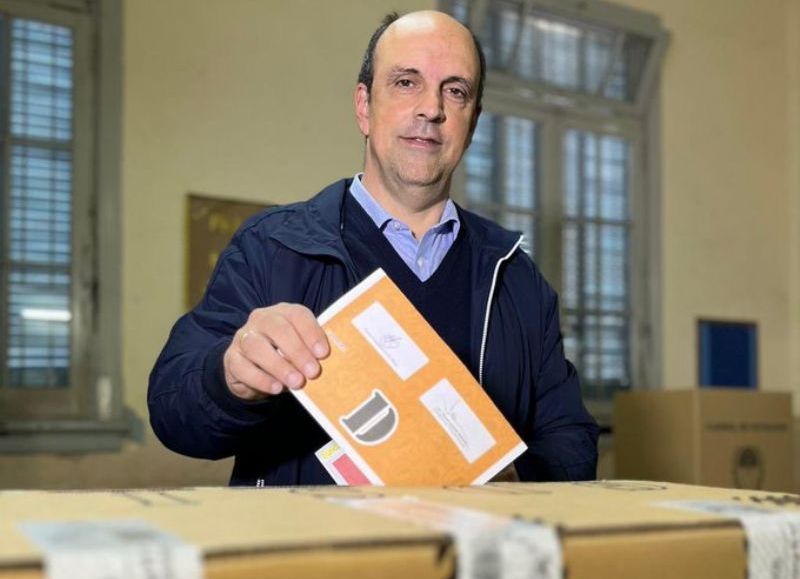Votó José Corral: "Hoy elegimos el equipo que va a gobernar los próximos cuatro años"