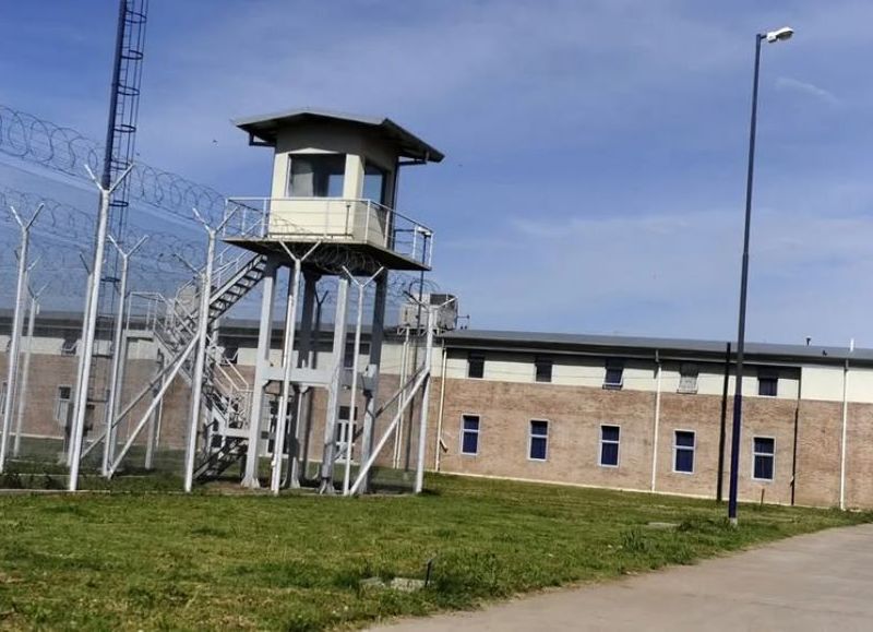 Interno del penal Piñero de Rosario fallece tras ser apuñalado en una gresca