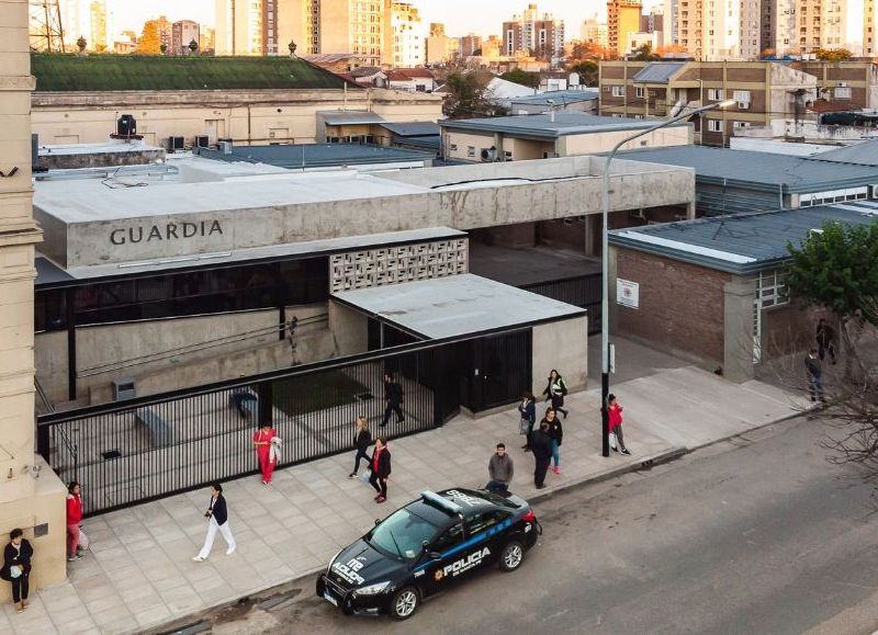 Ciudad de Santa Fe: un policía fue apuñalado en un violento robo en Circunvalación Oeste