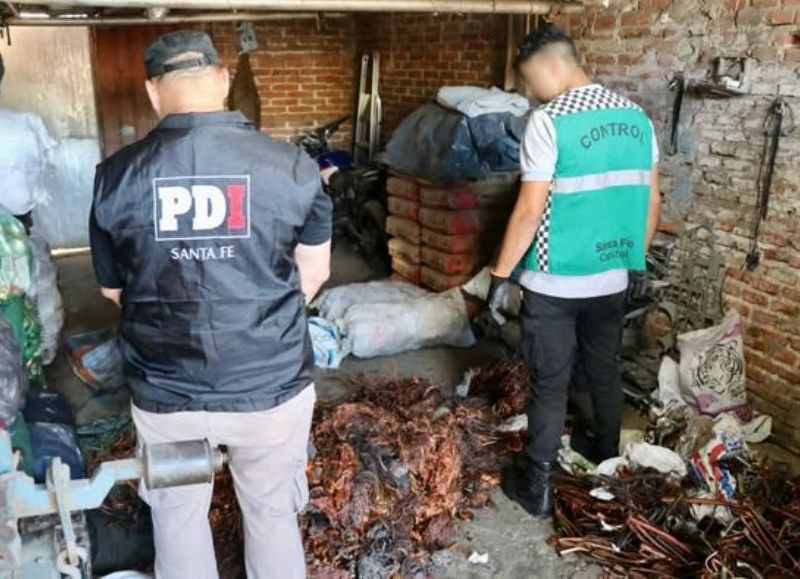 Clausuran chatarrería y secuestran cobre robado en operativos municipales